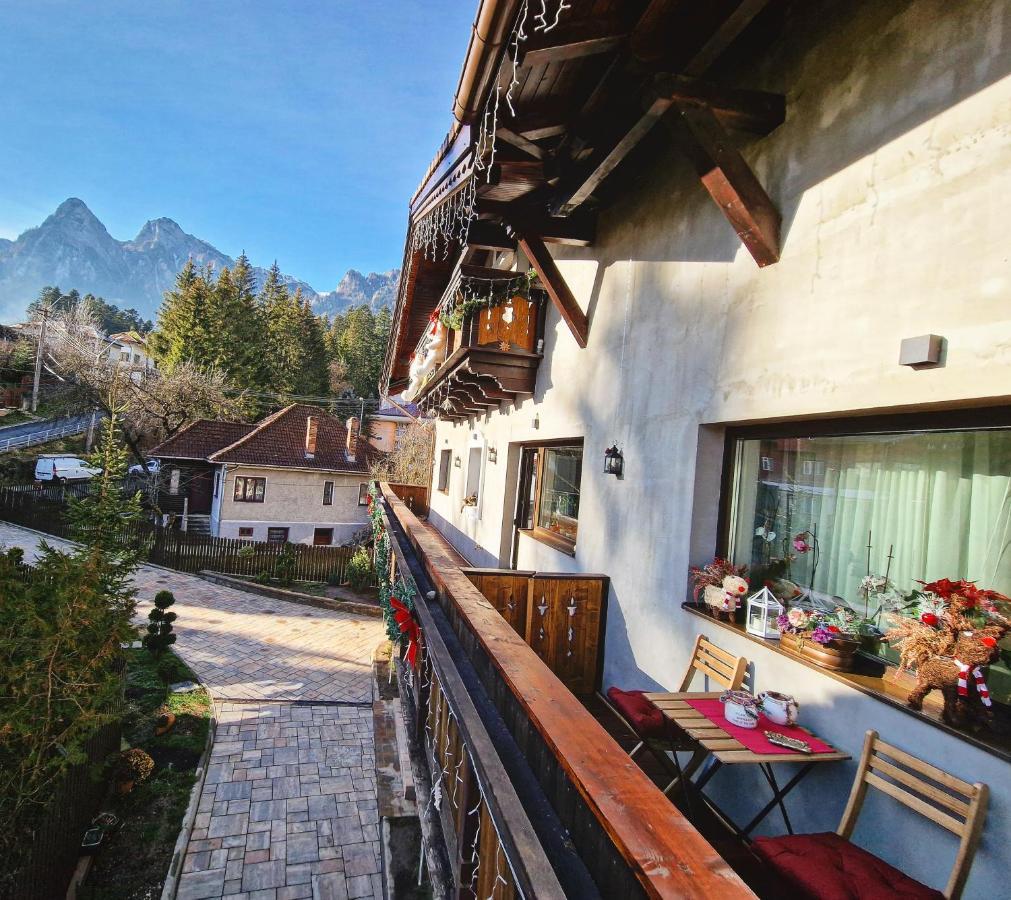 Amor Tirol Busteni (Adults Only) Exteriör bild